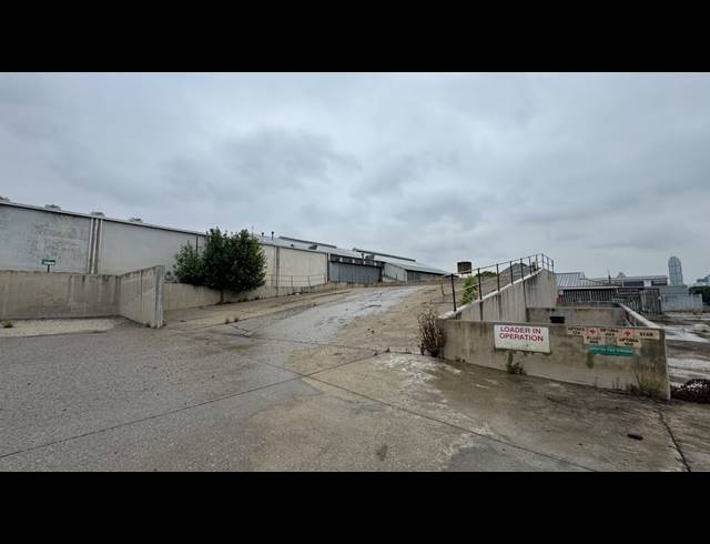 1,000M² WAREHOUSE TO LET IN WYNBERG